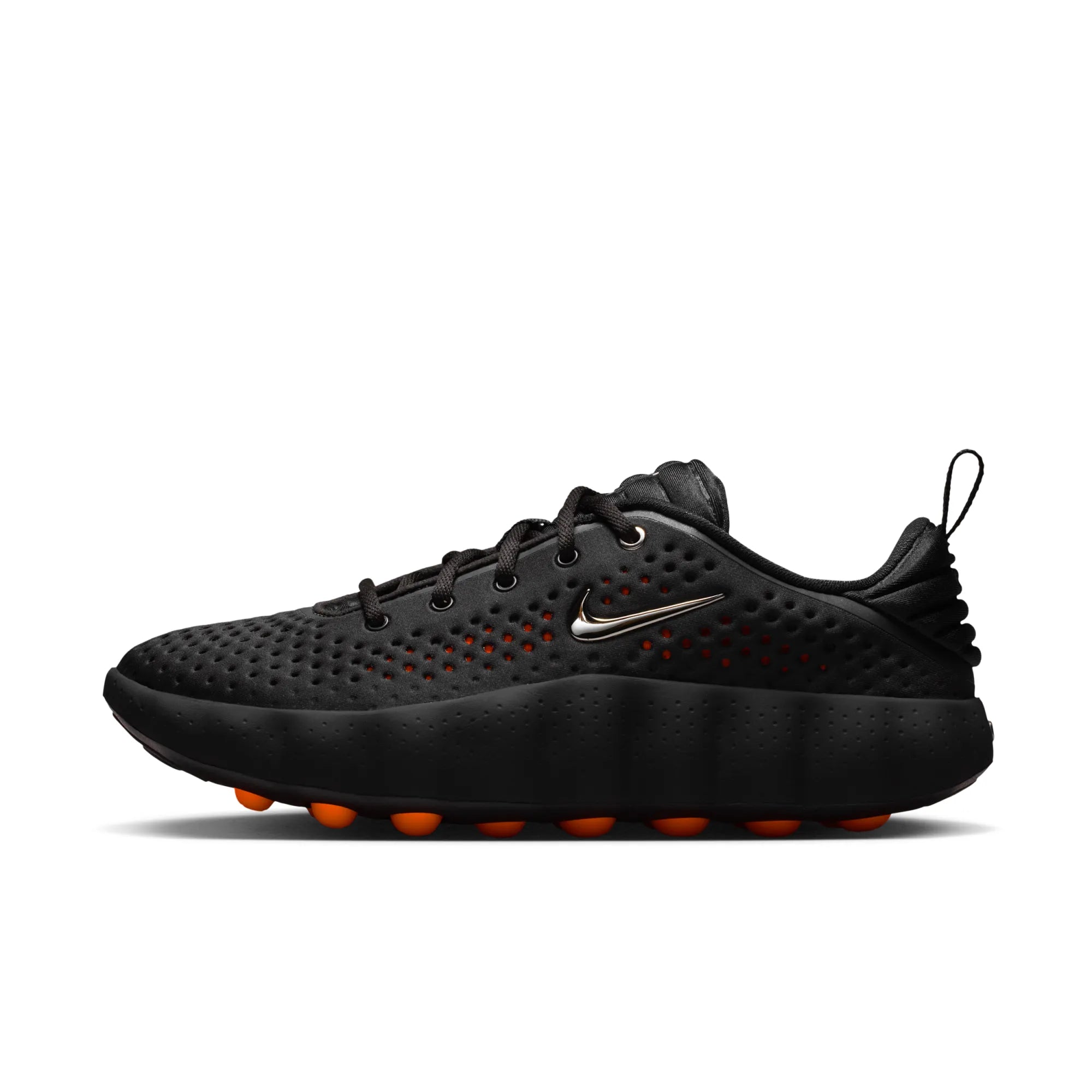 Nike Mind 002 “Black Hyper Crimson”