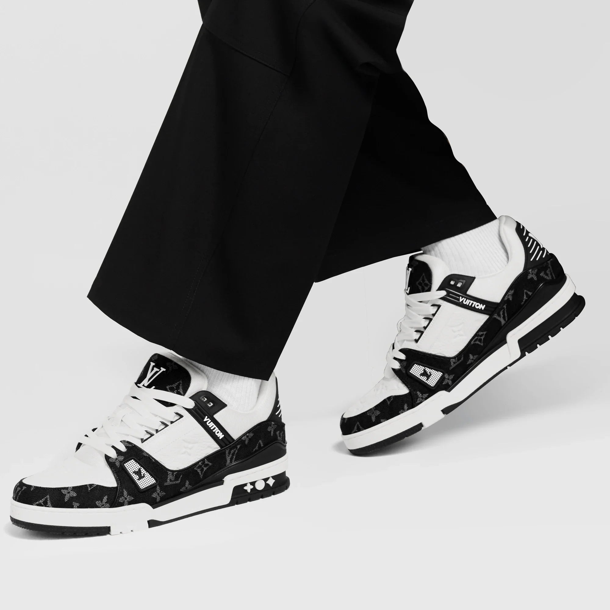 LV Trainer White Black